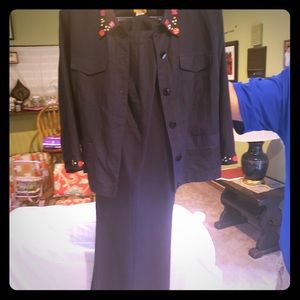 Two piece casual pant suit